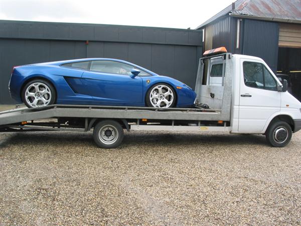autotransport-autoambulance-oprijwagen-berging1.jpg